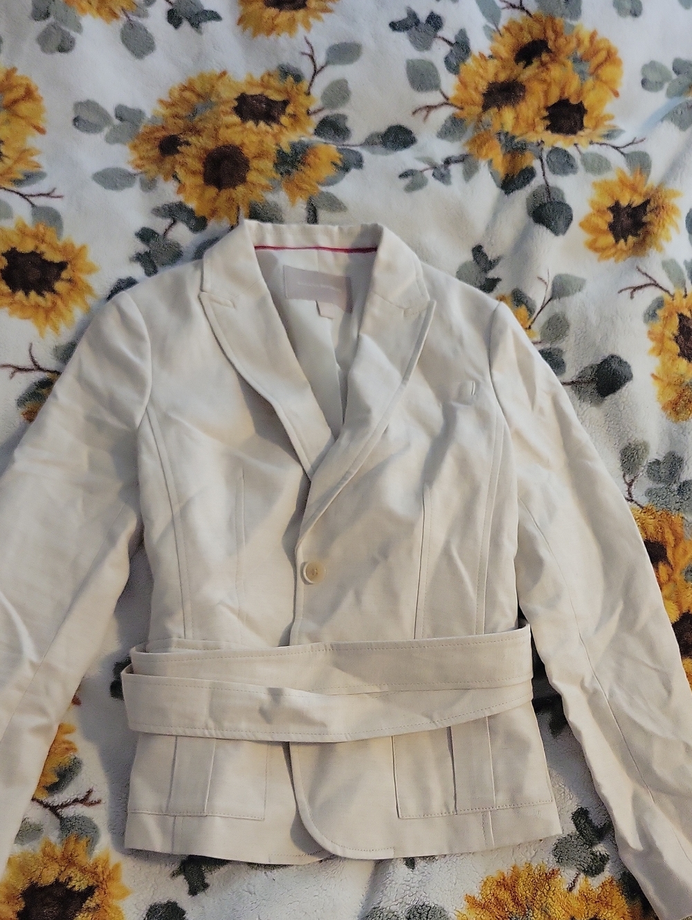 Banana Republic Cream Belted Blazer